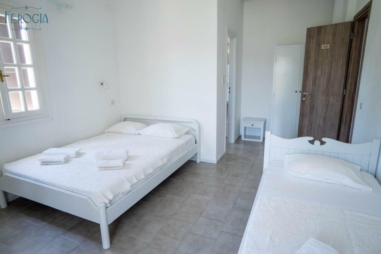 Ferogia Hotel Skyros Exterior foto